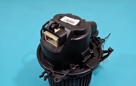 Renault Captur Heater fan/blower 5R5833500 IMPRK1462467