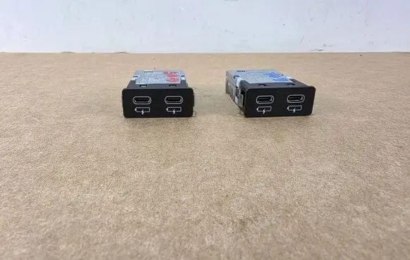 BMW X5 G05 USB socket connector 