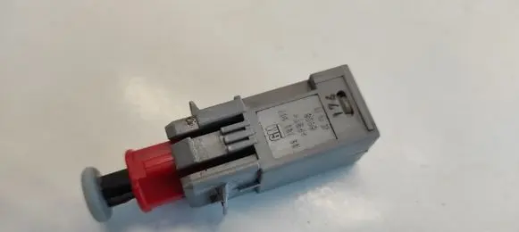 Clutch pedal sensor