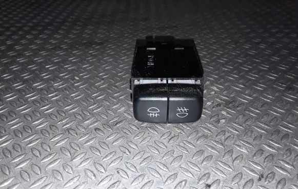 Fog light switch