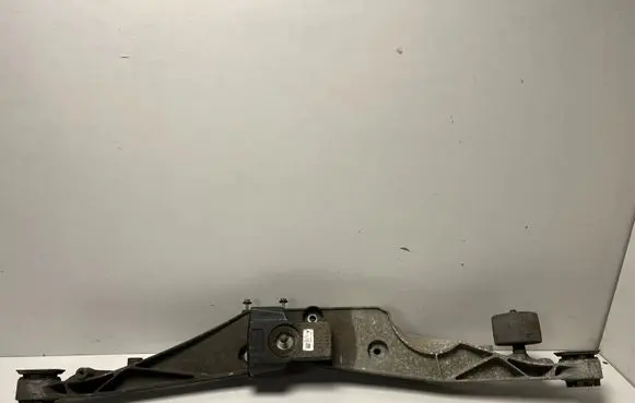 BMW X1 F48 F49 Rear differential/diff mount bracket 6852896 6868778