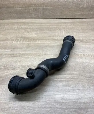 BMW 3 E46 Engine coolant pipe/hose 7513258 7510952 1436375