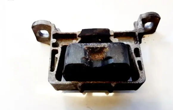Ford Focus Engine mount bracket 3M516F012CG 307396