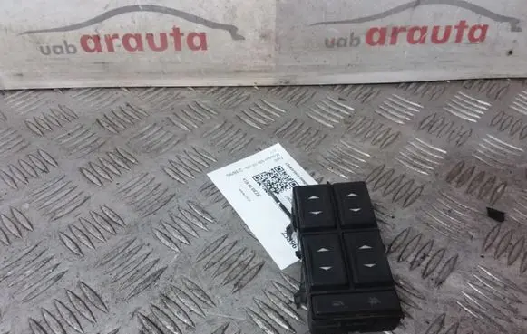 Ford Mondeo Mk III Electric window control switch 1S7T14A132BE