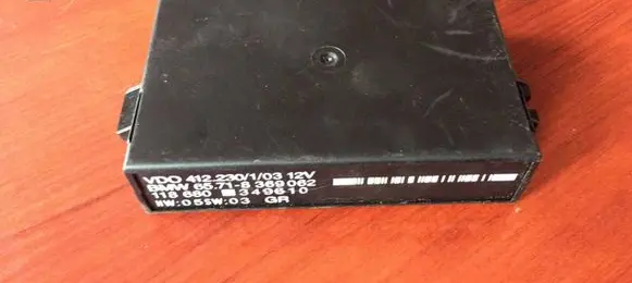 BMW 7 E38 Cruise control unit/module 8369062