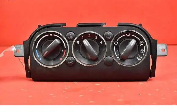 Suzuki SX4 Climate control unit