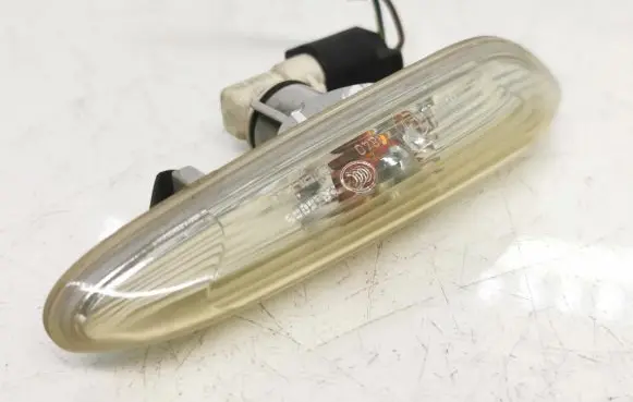BMW 1 E81 E87 Front fender indicator light 6932998 63136932998 6939816