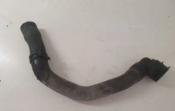 Volkswagen PASSAT B6 Engine coolant pipe/hose 1K0122291