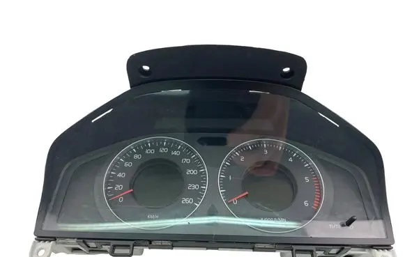 Volvo V70 Speedometer (instrument cluster) 31270899AA