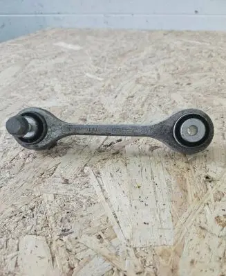 Porsche Macan (95B) Front anti-roll bar/stabilizer link 4M0411317