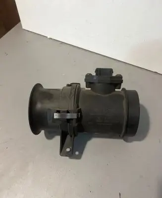 Audi A8 S8 D2 4D Mass air flow meter 0280217804 077133471D