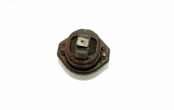 BMW 7 E65 E66 Engine mount bracket