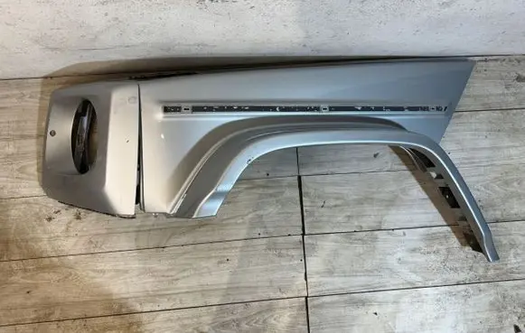 Mercedes-Benz G W463 2nd Gen Front wheel arch liner splash guards