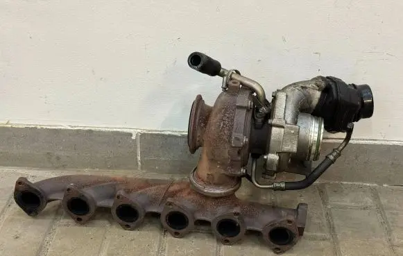 BMW 7 F01 F02 F03 F04 Turbo 7823202