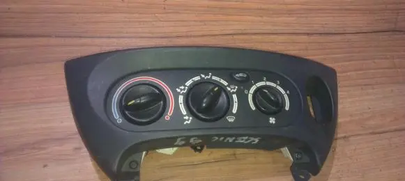 Renault Scenic I Climate control unit 651942p 100885