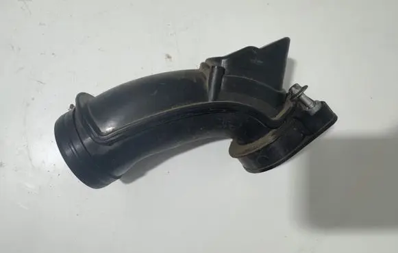 Mercedes-Benz GLE (W166 - C292) Air intake duct part 70545268 A2760940497