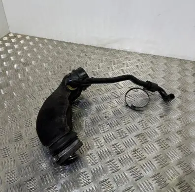 Maserati Ghibli Turbo air intake inlet pipe/hose 670009615