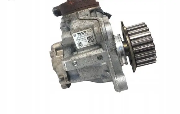 Peugeot 2008 I Fuel injection high pressure pump