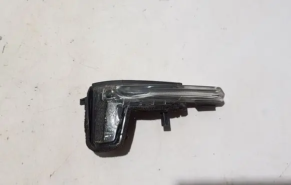 Volvo XC90 Mirror indicator light 31385686