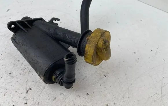 Renault Laguna II Oil breather separator 8200140763