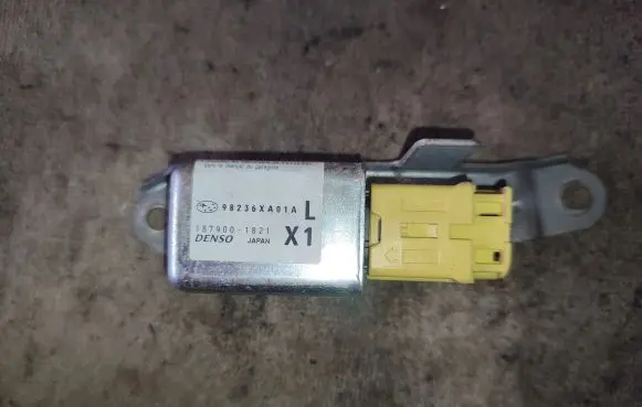 Subaru B9 Tribeca Airbag deployment crash/impact sensor 98236XA01A