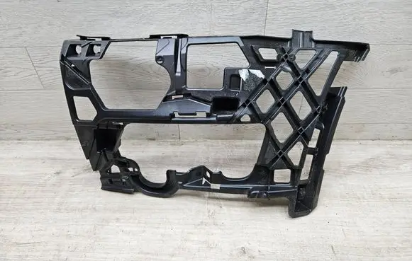Volkswagen Golf VII Front bumper mounting bracket 5G0807723D