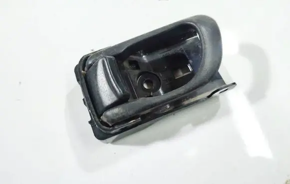 Subaru Forester SF Rear door interior handle 