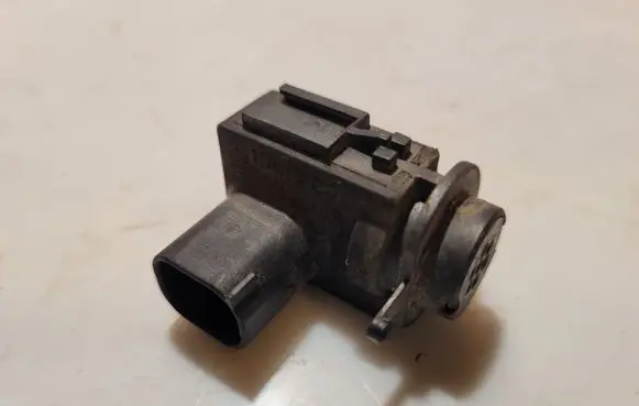 Volvo V70 Air quality sensor 674719