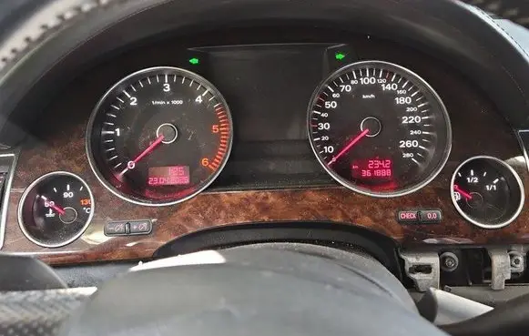 Audi A8 S8 D3 4E Speedometer (instrument cluster) 4E0920901G IMPRK1459286