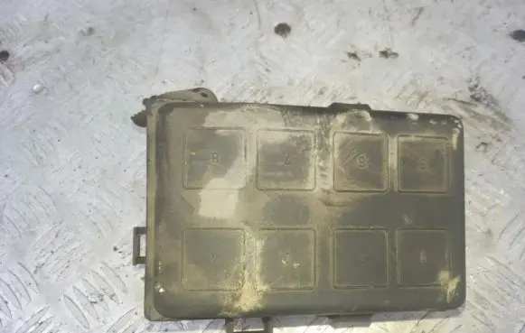 Opel Zafira A Fuse box set 90560119