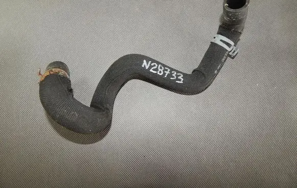 Audi A8 S8 D4 4H Engine coolant pipe/hose 4H0121058G
