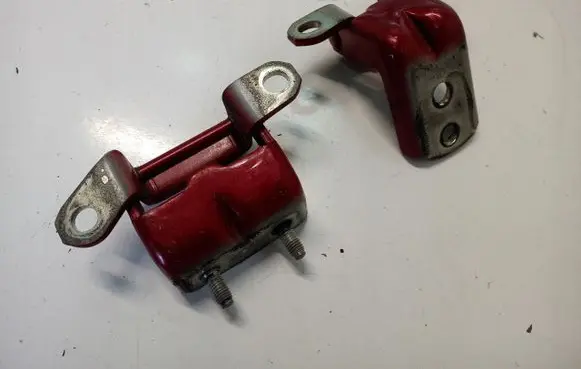 Rear door hinge set
