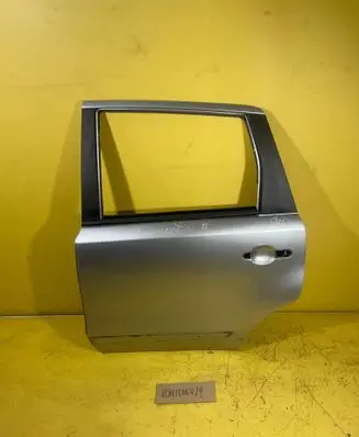 Rear door