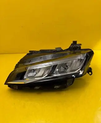Peugeot 308 Headlight/headlamp 9851673380
