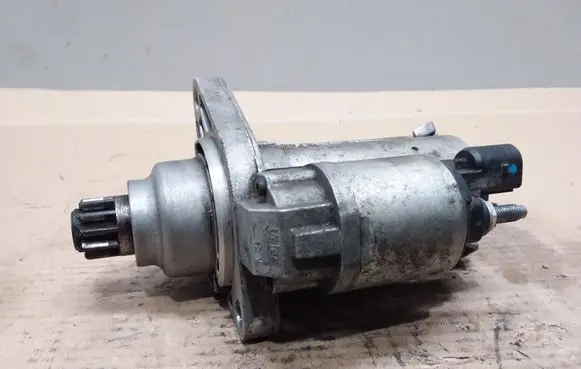 Volkswagen Touran II Starter motor 0AM911023T TS12ER22M