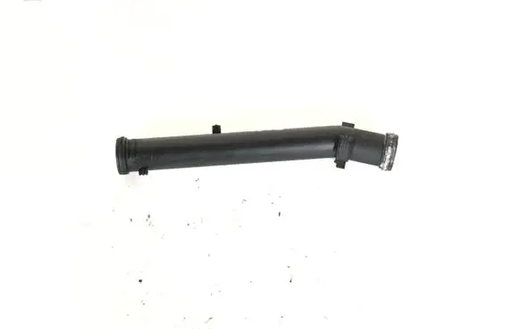 Volkswagen Golf IV Engine coolant pipe/hose 032121065