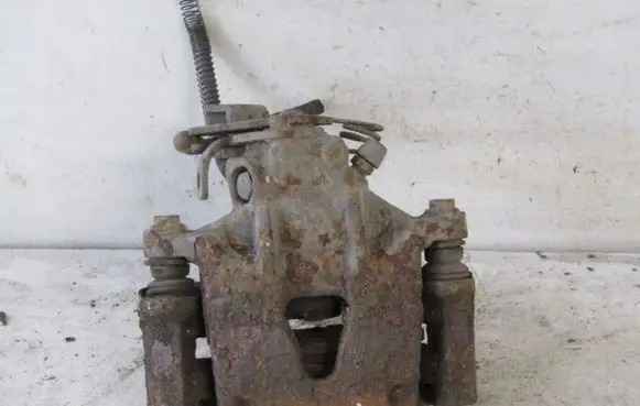 Opel Movano A Rear brake caliper