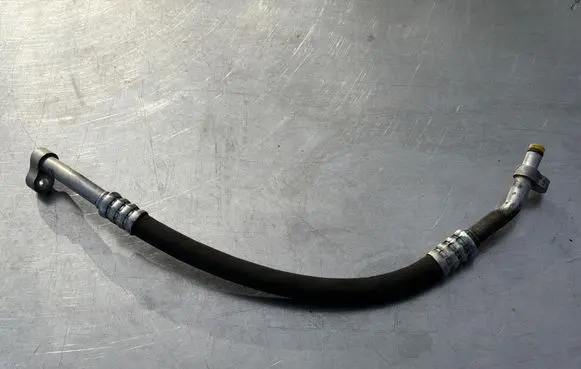Mercedes-Benz Sprinter W906 Air conditioning (A/C) pipe/hose A9068306415