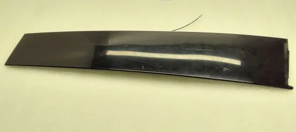 Volkswagen Sharan Front door glass trim molding 7N0837902