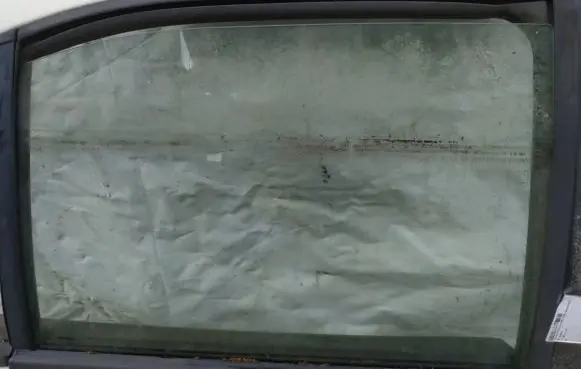 Nissan Primera Rear door window glass