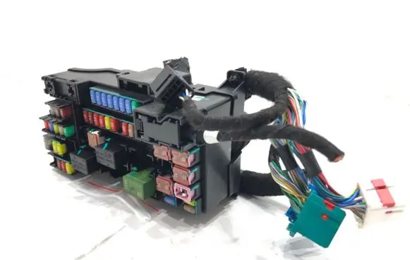 Opel Mokka Fuse box set 6-2109261-2