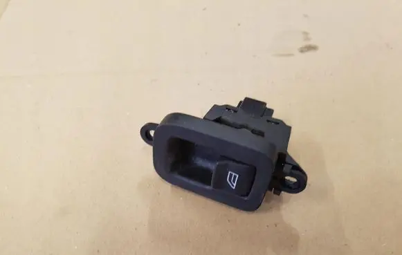 Volvo V50 Electric window control switch