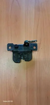 Volkswagen PASSAT B5.5 Loading door lock 