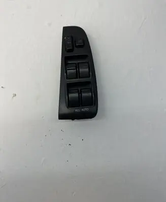 Toyota Avensis T250 Electric window control switch 8482005100