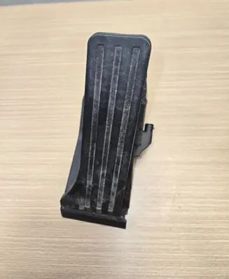 Mercedes-Benz C W206 Accelerator throttle pedal A2233000000