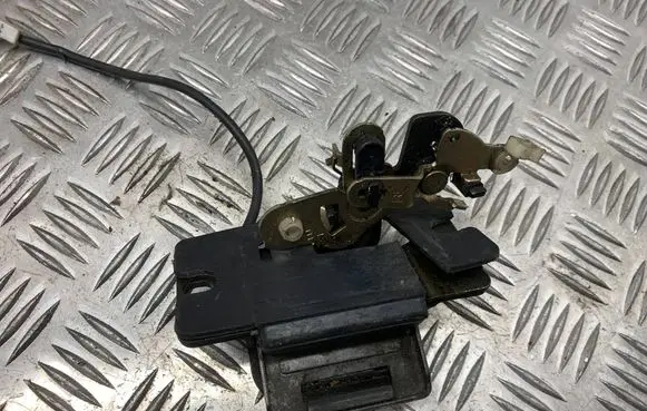 KIA Sorento Tailgate/trunk/boot lock/catch/latch 812303E000