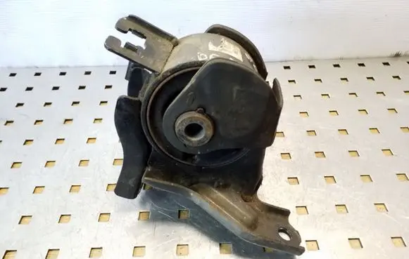 Hyundai Tucson JM Gearbox mount 218142E000