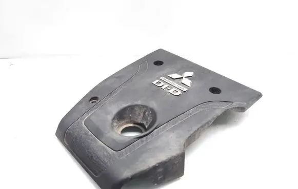 Mitsubishi L200 Engine cover (trim) 