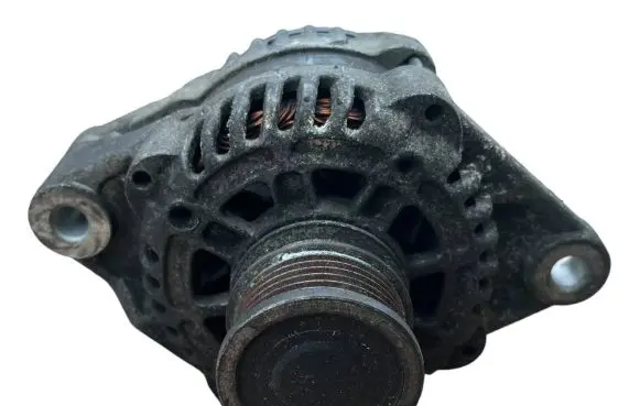 Opel Insignia A Generator/alternator 13502583