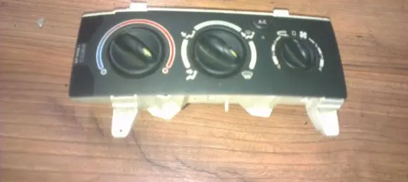Renault Megane I Climate control unit 657718v 101584